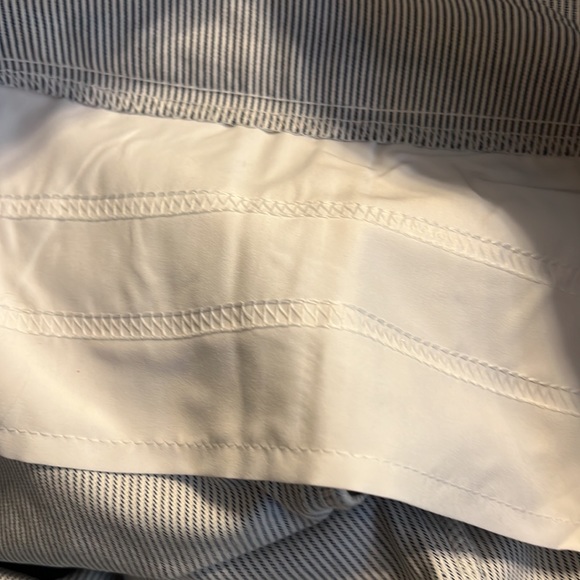 Chicos Brigitte the so slimming size 12/2 crop cream & blue - Picture 6 of 10